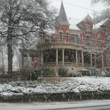 メイコン Burke Mansion Bed & Breakfast エクステリア 写真
