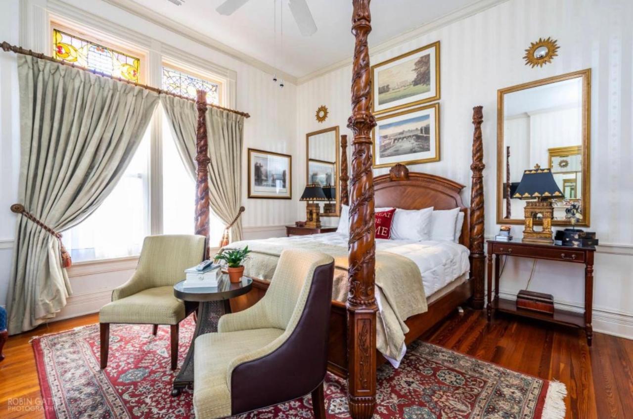 メイコン Burke Mansion Bed & Breakfast エクステリア 写真