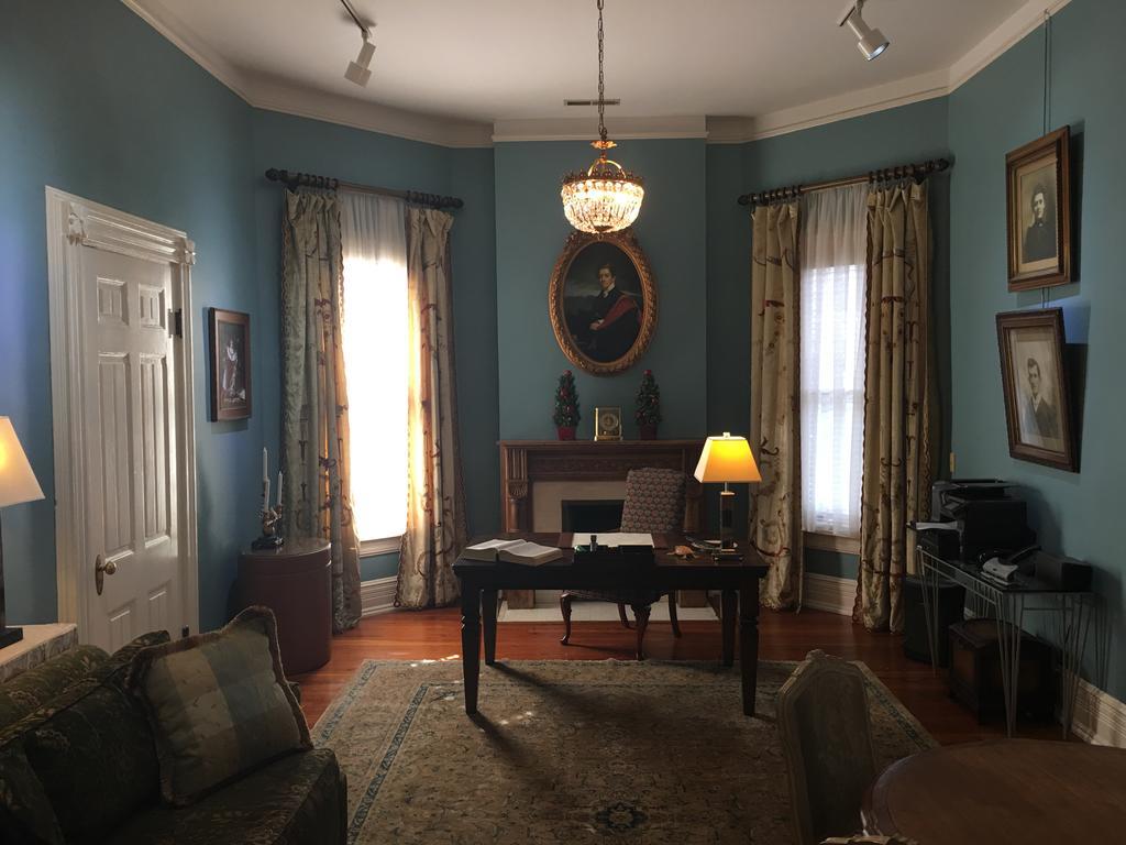 メイコン Burke Mansion Bed & Breakfast エクステリア 写真
