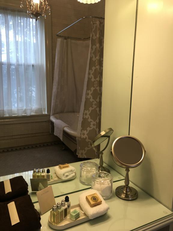 メイコン Burke Mansion Bed & Breakfast エクステリア 写真